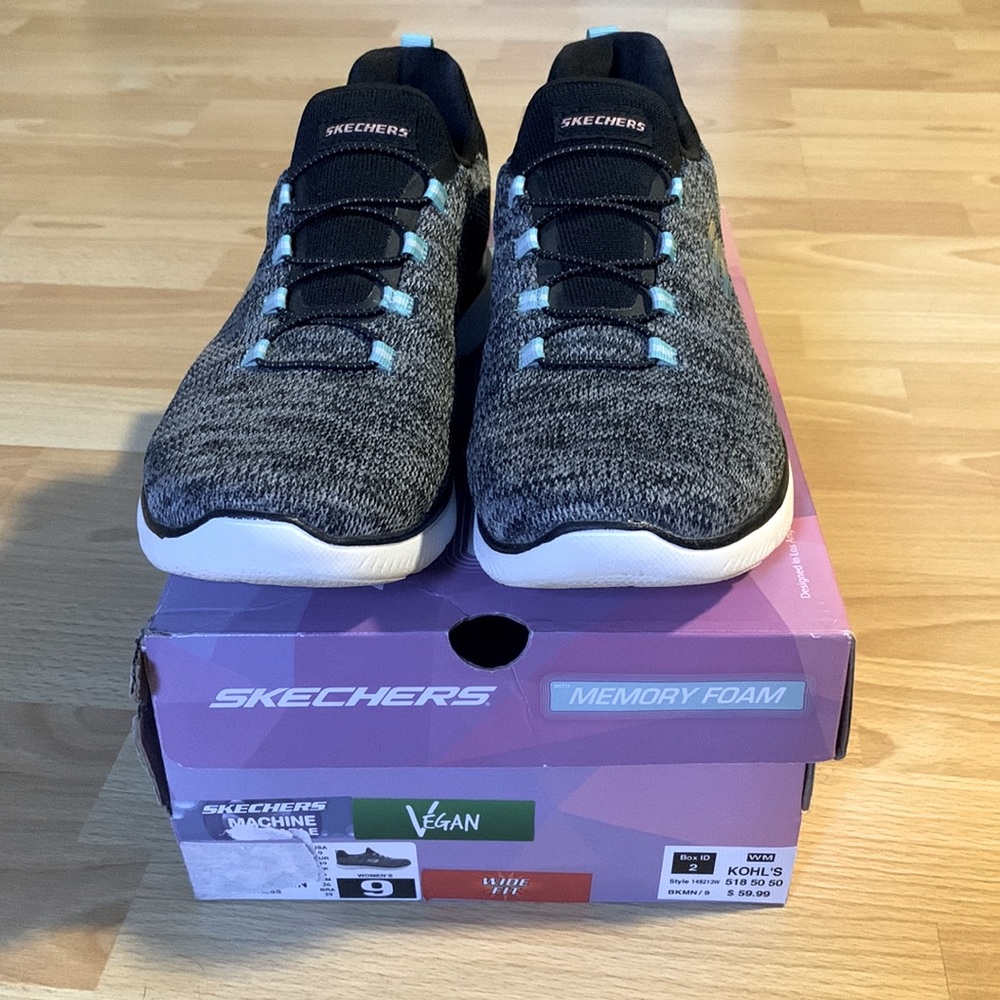 Skechers Sneakers Size 9
